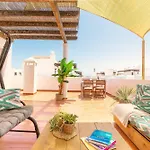 Solana - Private Pool & Rooftop Near The Villa