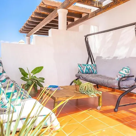 Villa Solana - Private Pool & Rooftop Near The