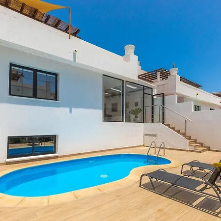 Solana - Private Pool & Rooftop Near The *