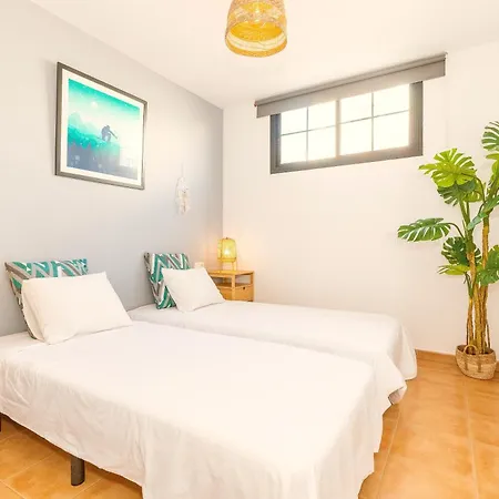 Villa Solana - Private Pool & Rooftop Near The Corralejo