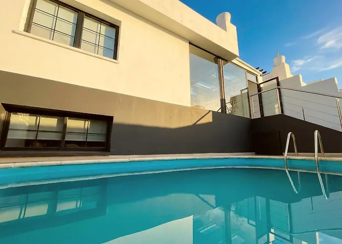 Solana - Private Pool & Rooftop Near The * Corralejo