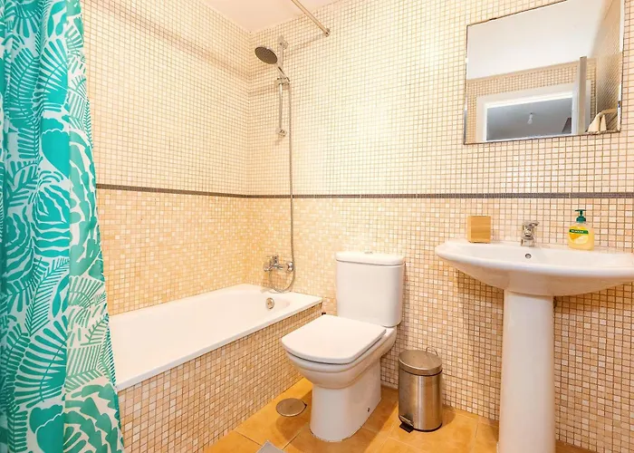 Solana - Private Pool & Rooftop Near The