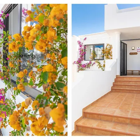 Villa Solana - Private Pool & Rooftop Near The Corralejo