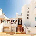 Solana - Private Pool & Rooftop Near The * كوراليهو
